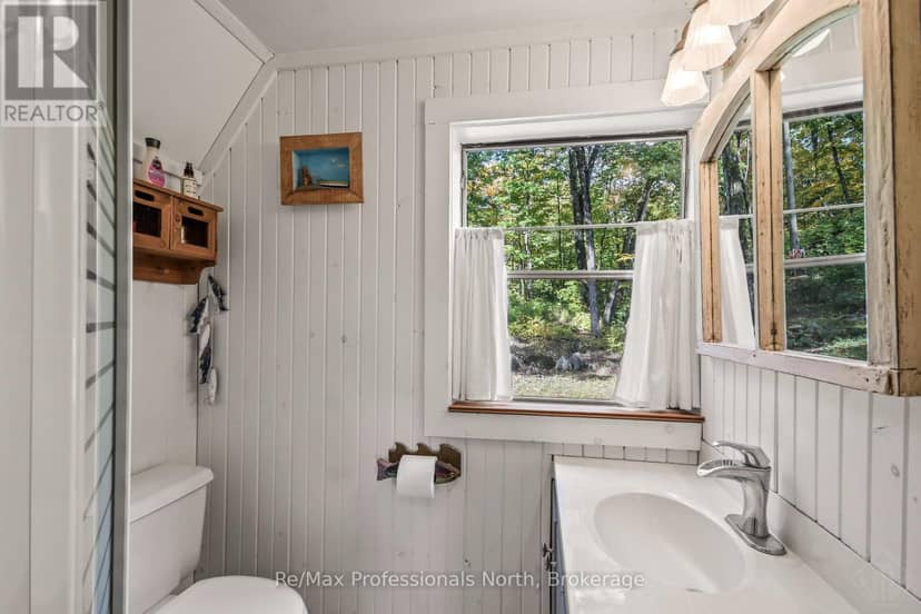 1039 Ann Street — photo 14 of 40