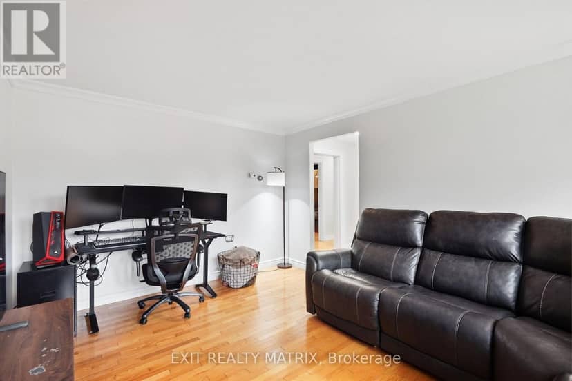 499 Gilles Street — photo 12 of 38