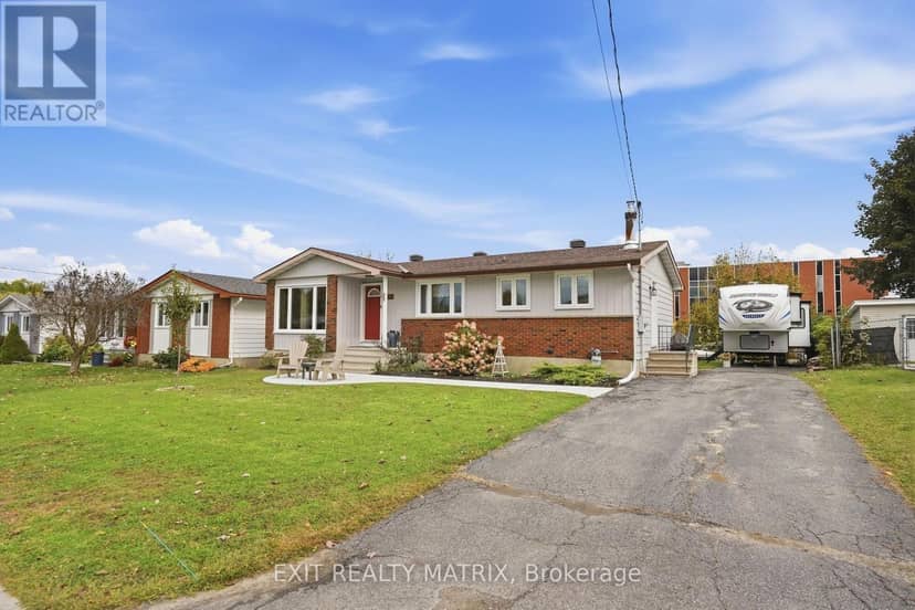 499 Gilles Street — photo 2 of 38