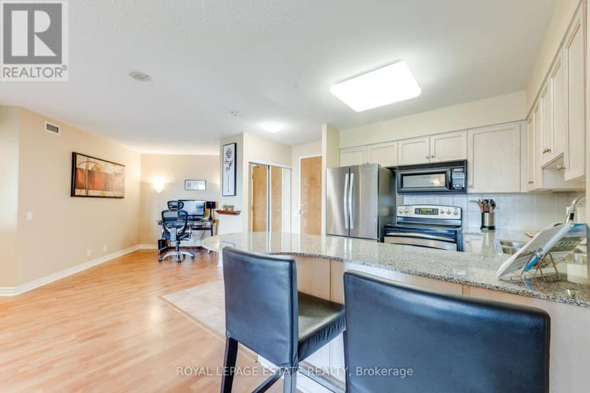 623 - 1720 Eglinton Avenue E, Toronto, photo 4