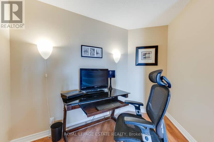 623 - 1720 Eglinton Avenue E, Toronto, photo 5