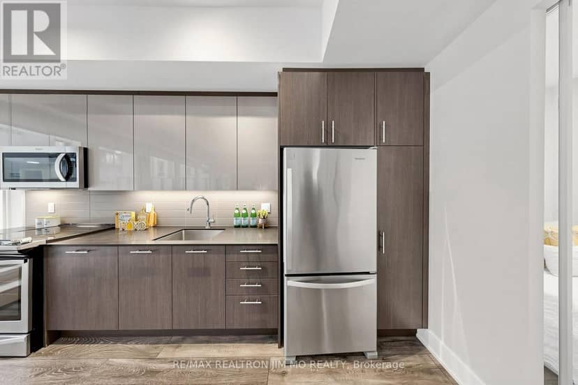 201 - 403 Church Street — photo 15 of 40