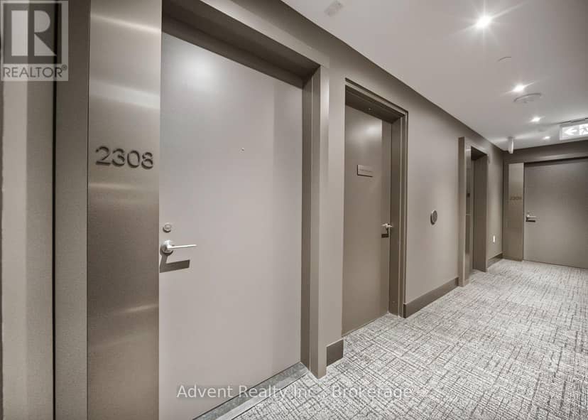 2308 - 8 Cumberland Street — photo 32 of 40