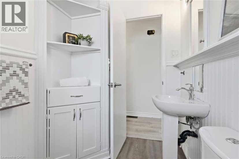 87 RADFORD Street — photo 16 of 31