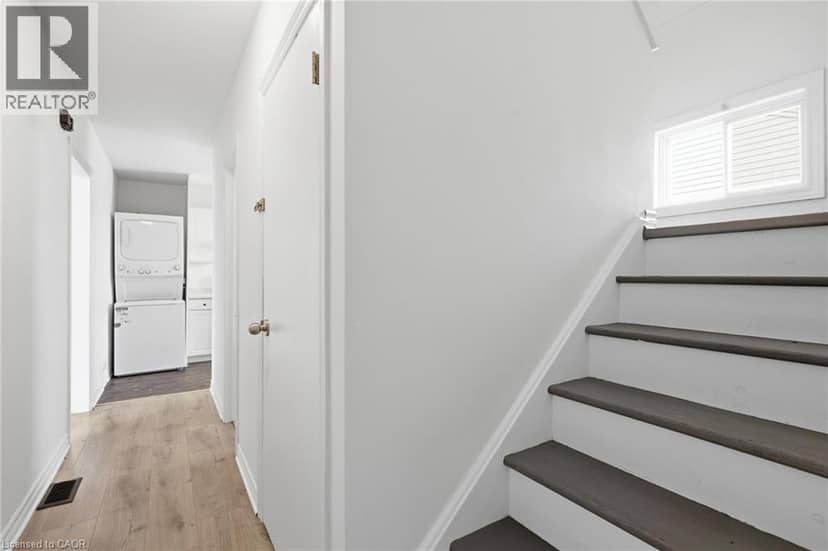 87 RADFORD Street — photo 17 of 31
