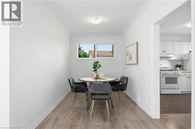 87 RADFORD Street — photo 9 of 31