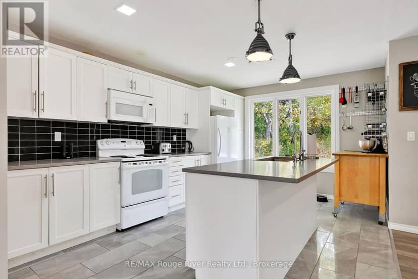 170 Cowie Road — photo 16 of 40