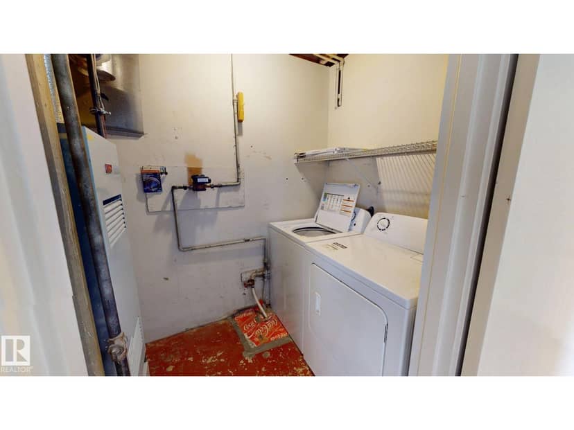 #A 5940 45 AV — photo 17 of 18