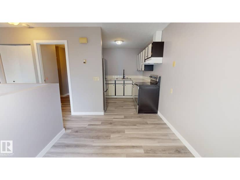 #A 5940 45 AV, Lacombe, photo 5
