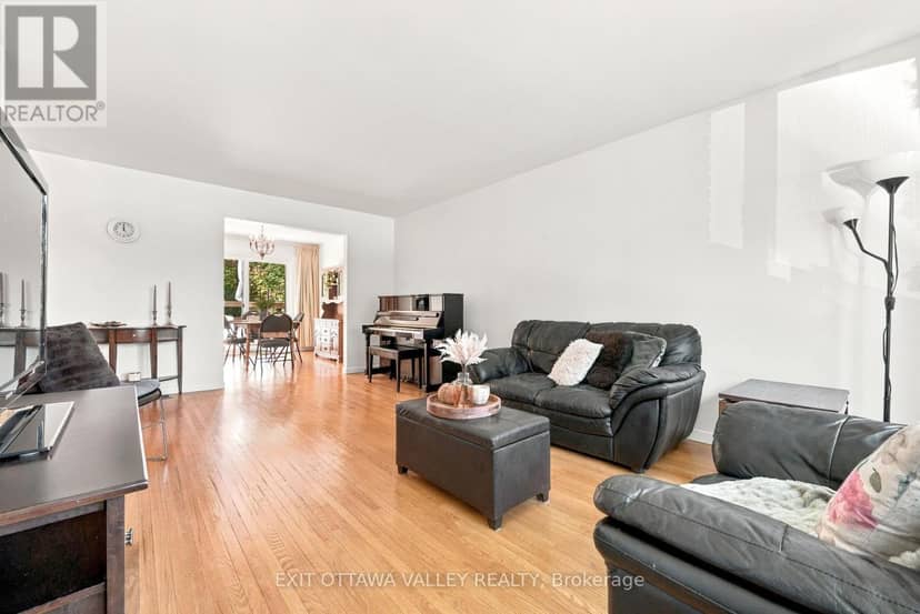 6 Sumac Court — photo 9 of 40