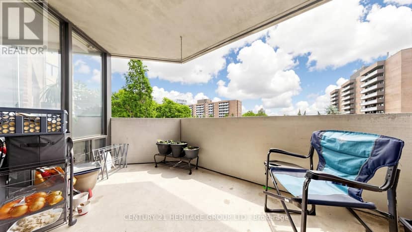 406 - 40 Baif Boulevard — photo 37 of 40