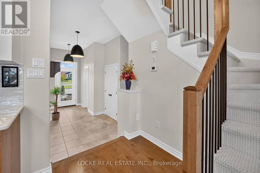 748 Cap Diamant Way, Ottawa, photo 3