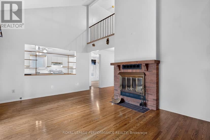 6198 Voyageur Drive — photo 19 of 40