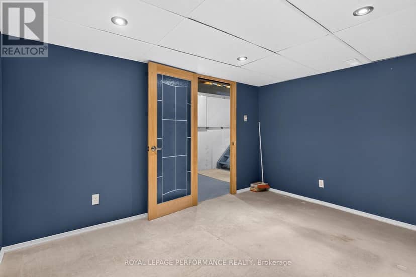 6198 Voyageur Drive — photo 37 of 40