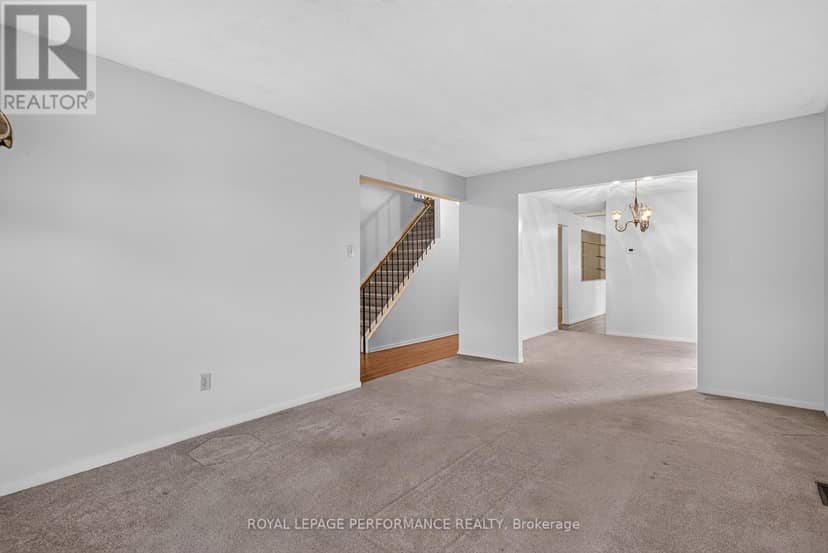 6198 Voyageur Drive — photo 7 of 40