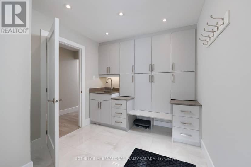 1816 Paddock Crescent — photo 17 of 40