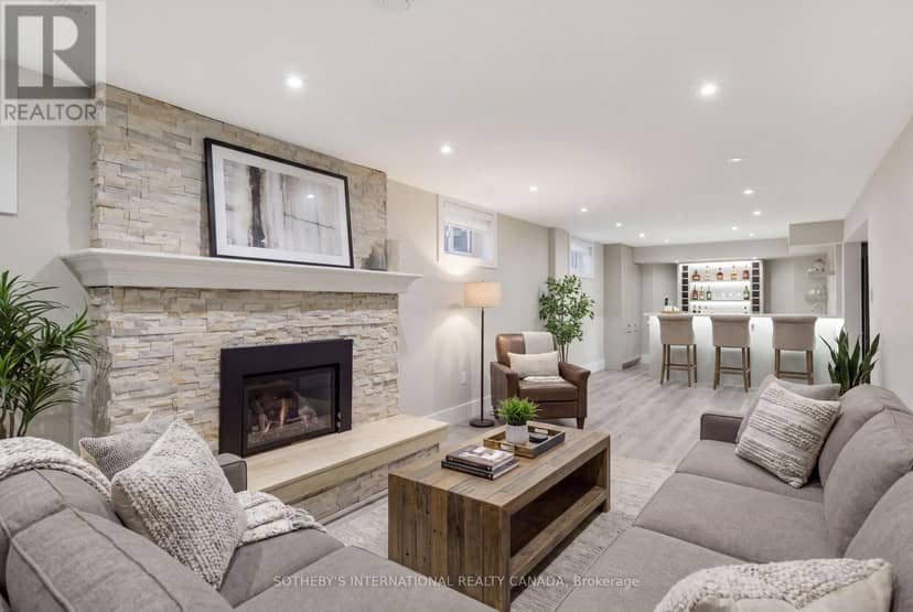 1816 Paddock Crescent — photo 38 of 40