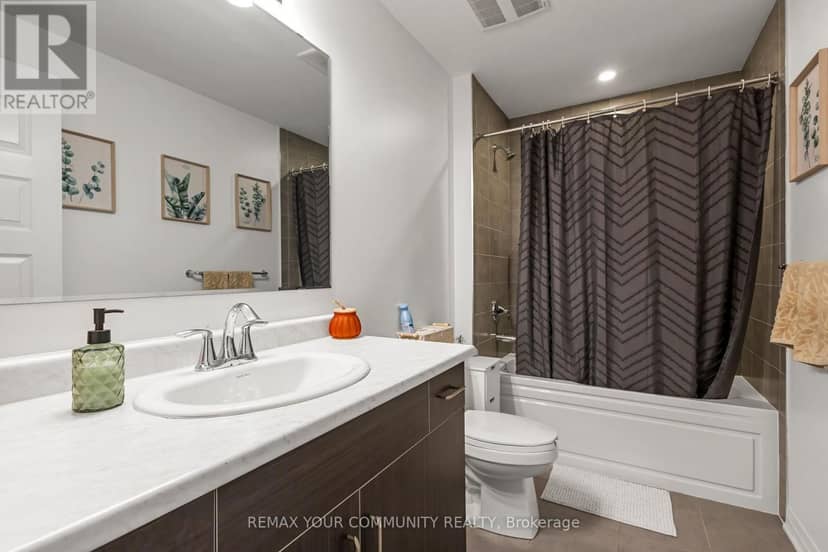 110 - 102 Grovewood Common Circle — photo 11 of 19