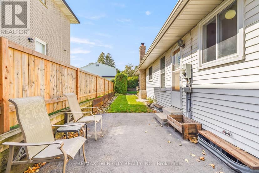 35 Ivanhoe Road — photo 34 of 40
