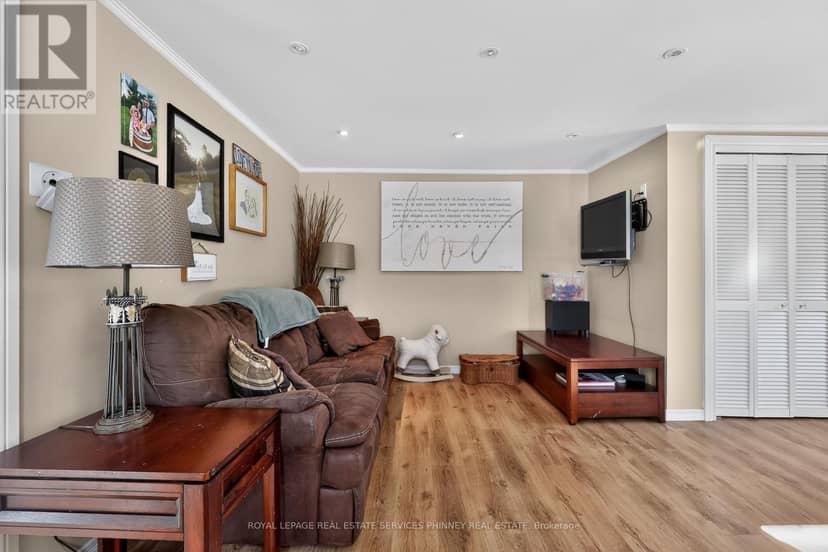 715 South Pelham Road — photo 10 of 33