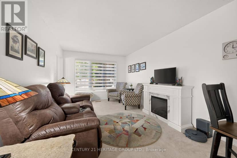 89 Stoney Brook Crescent — photo 12 of 40