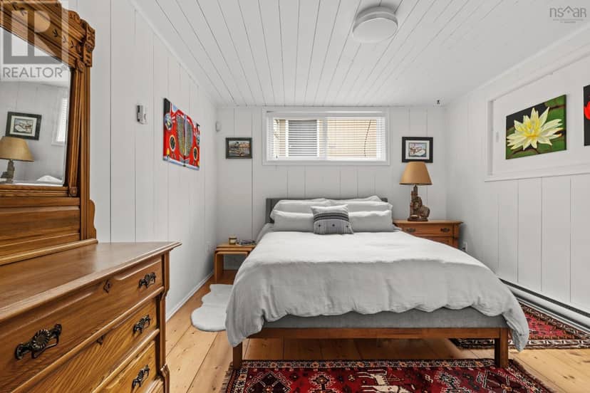 1077 Shore Drive — photo 27 of 40