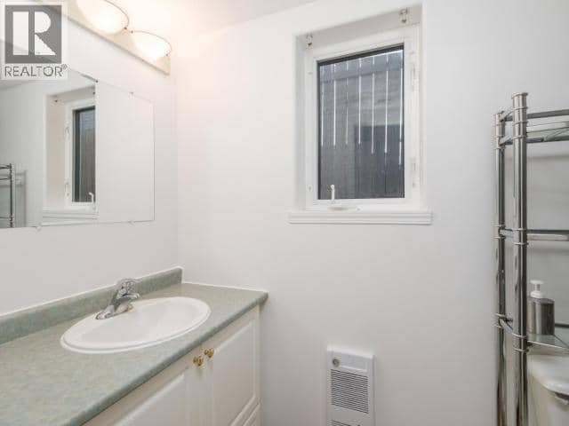146 Falcon Drive — photo 22 of 35
