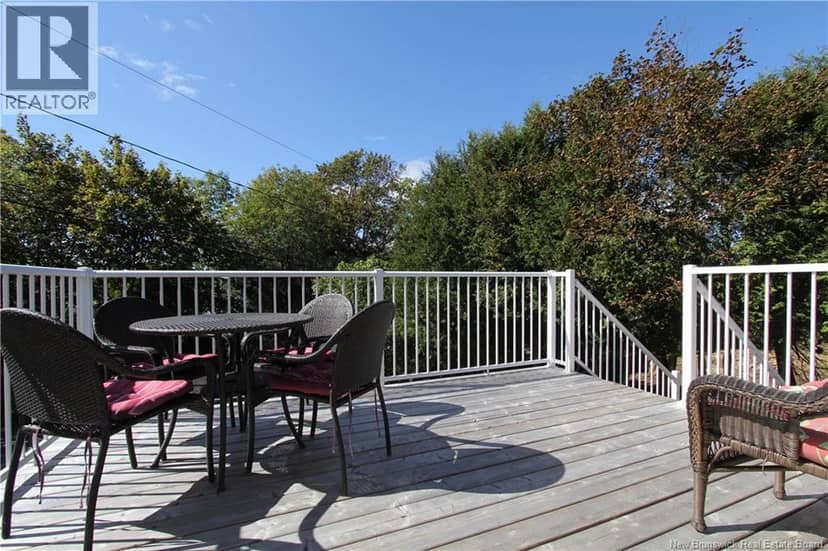15 Hazen Avenue — photo 10 of 40