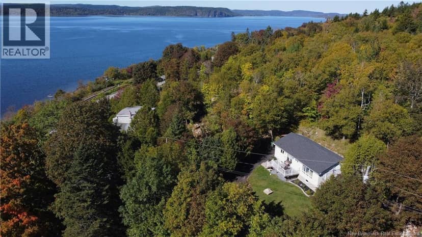 15 Hazen Avenue, Rothesay, photo 2