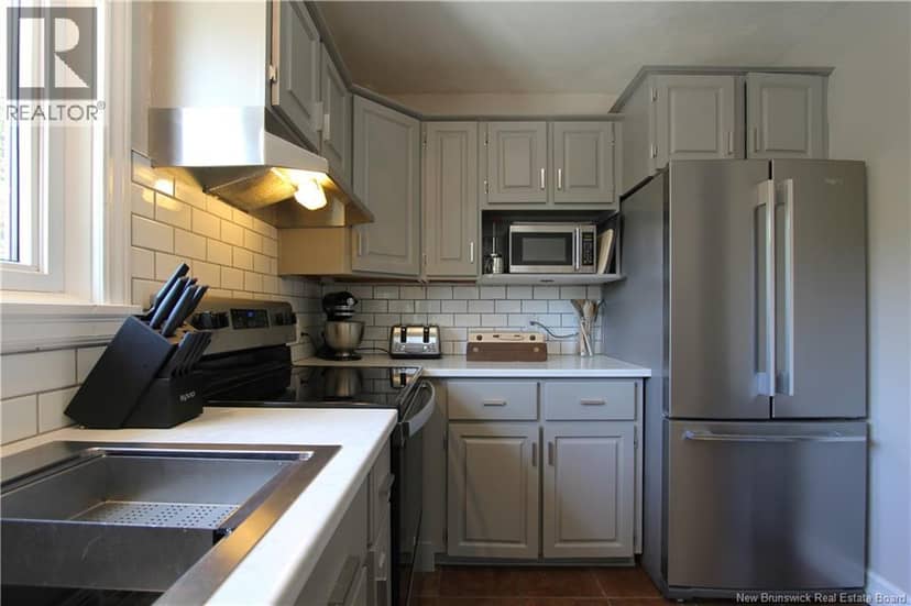 15 Hazen Avenue — photo 29 of 40