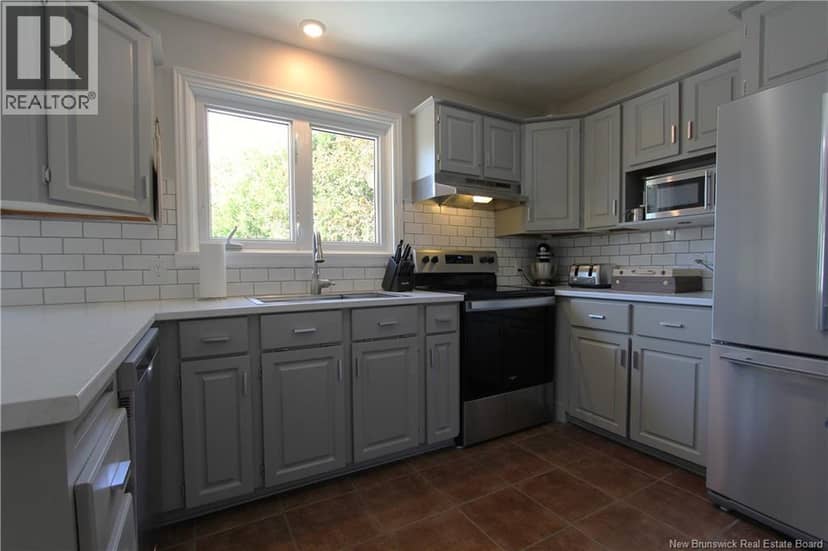 15 Hazen Avenue — photo 28 of 40