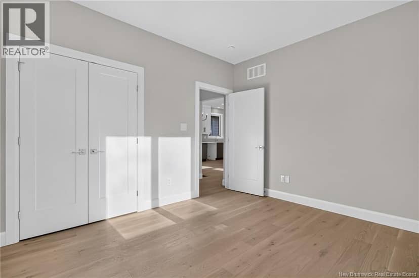 89 des Eclaireurs Street — photo 11 of 40
