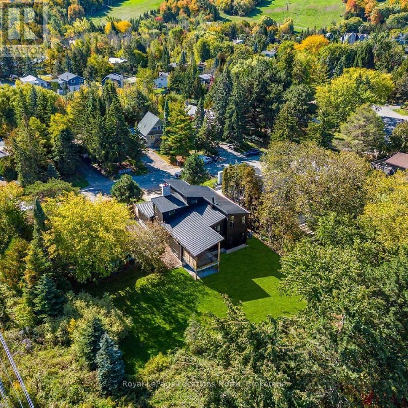 146 Campbell Crescent — photo 15 of 17
