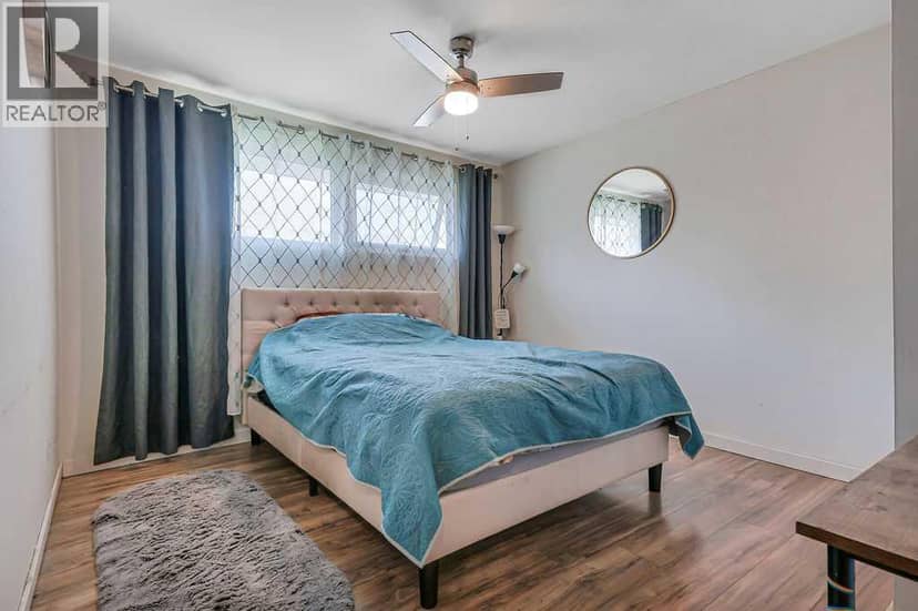 5912 West Park Crescent — photo 13 of 40