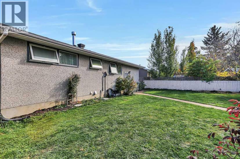 5912 West Park Crescent — photo 33 of 40