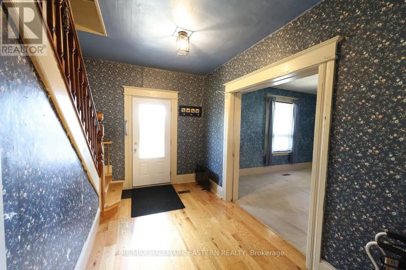 23 King Street E — photo 25 of 40