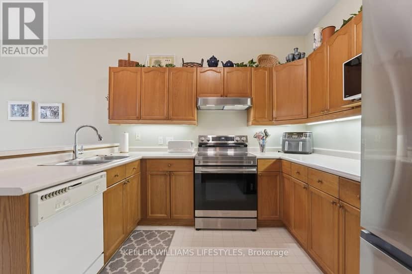 24 - 519 Riverside Drive — photo 24 of 40