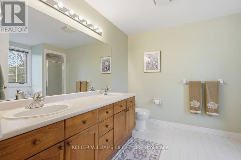 24 - 519 Riverside Drive — photo 30 of 40