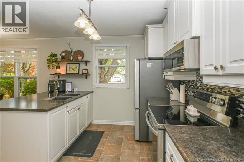 1551 Boisjoli Street — photo 16 of 40