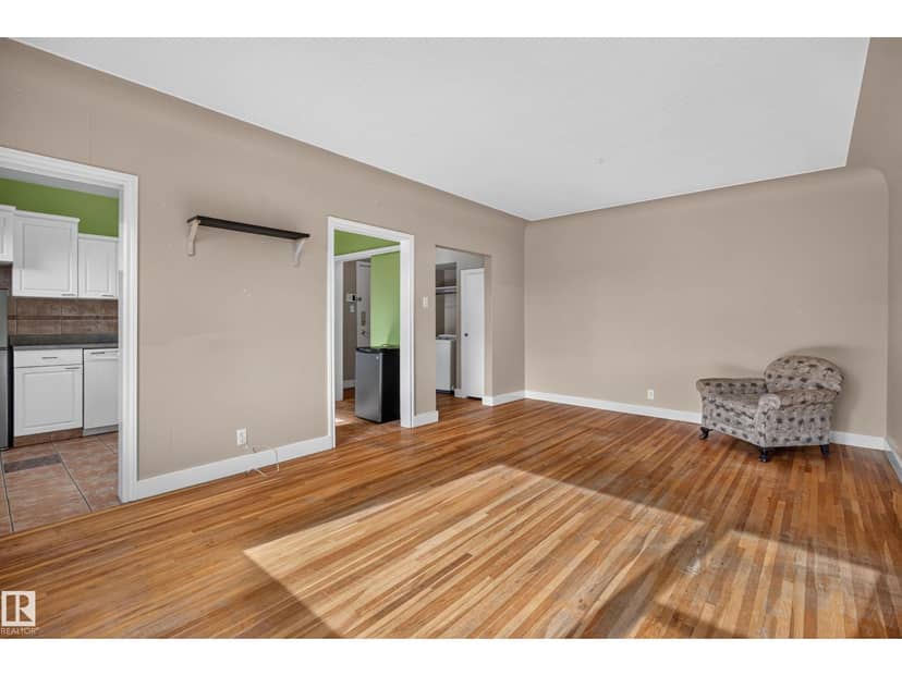 #7 11614 112 AV NW — photo 12 of 20