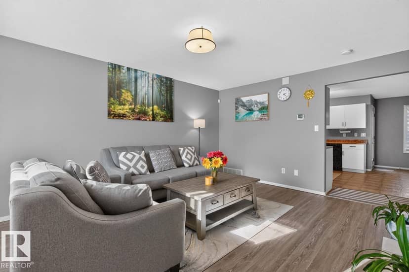 #11 12930 140 AV NW, Edmonton, photo 2