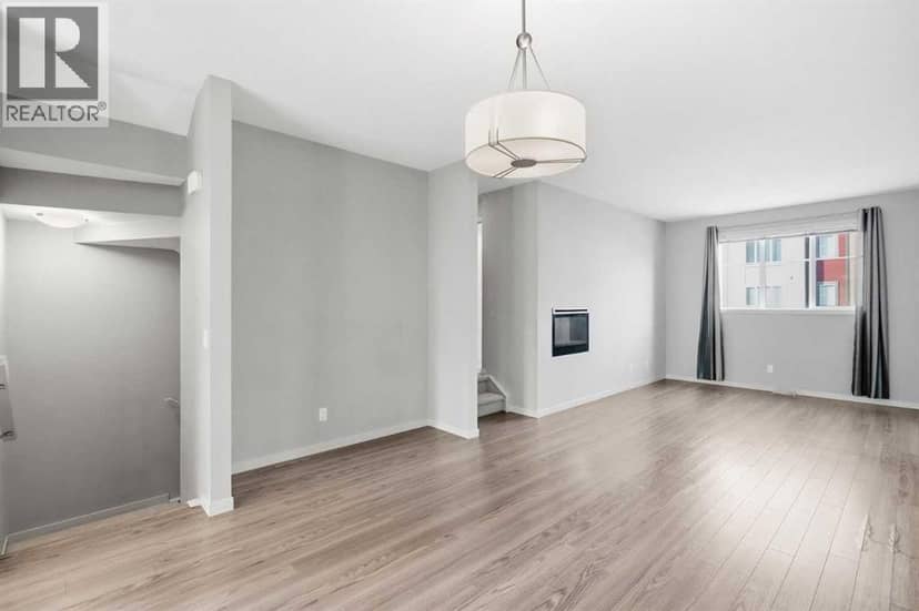 209 Copperpond Row SE — photo 10 of 39