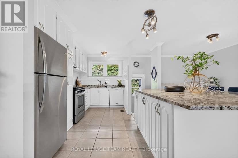21 Elterwater Avenue — photo 13 of 33
