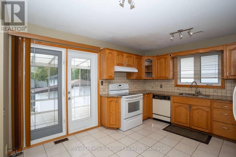 101 Suncrest Place — photo 8 of 40