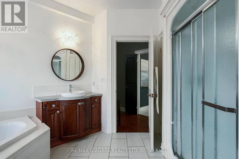 655 Charlotte Street — photo 19 of 40
