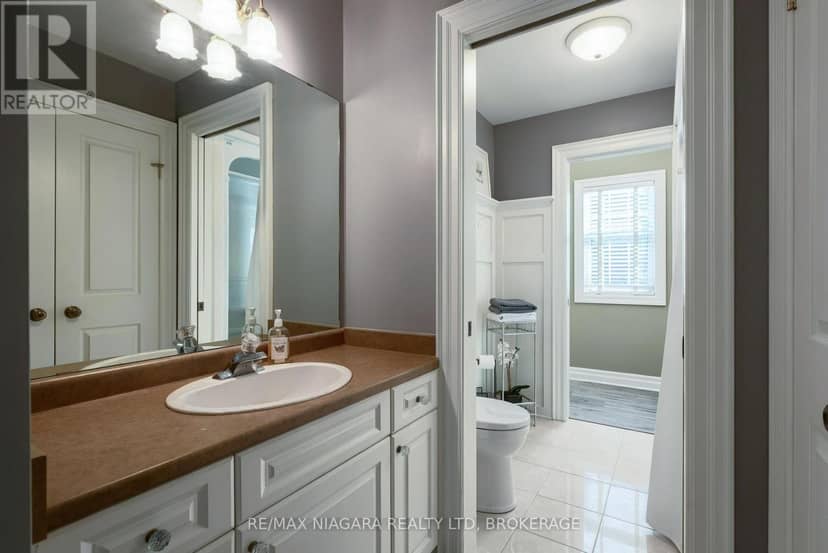 655 Charlotte Street — photo 27 of 40