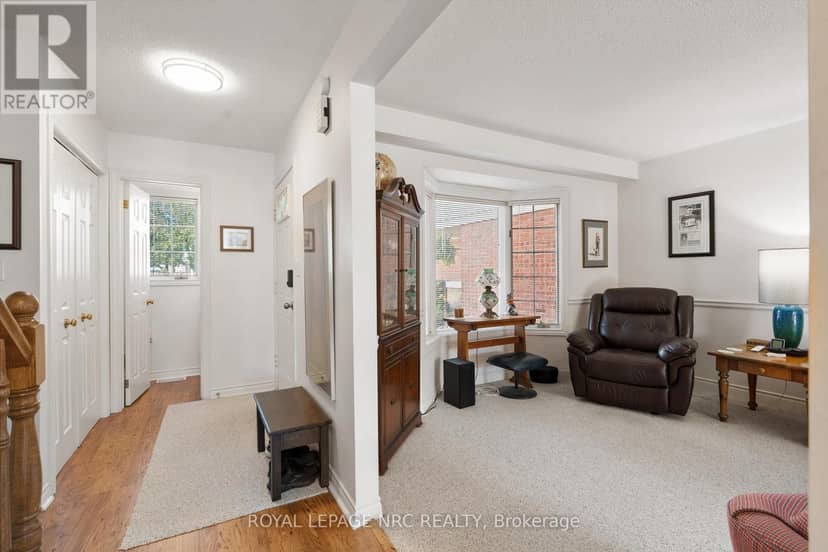 13 - 275 Pelham Road — photo 11 of 28