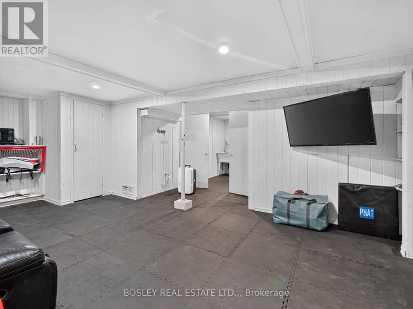 1676 Second Avenue — photo 31 of 40
