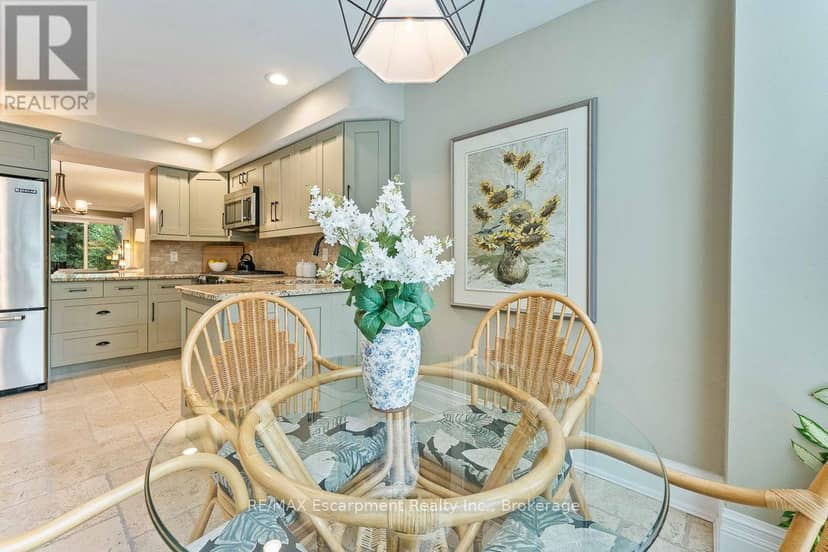 2331 Marine Drive, Oakville, photo 8