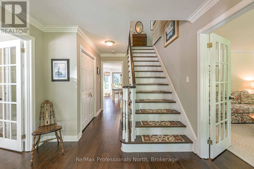 1739 Loretta Avenue — photo 17 of 40